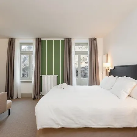 & Hotel 4*