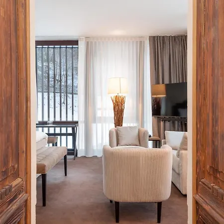 Hotel & Carona (Bergamo)